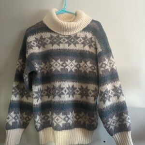 Iceland 100% Wool Sweater, Columbia Omni Heat Leggings Base Layer, NorthFace Hat